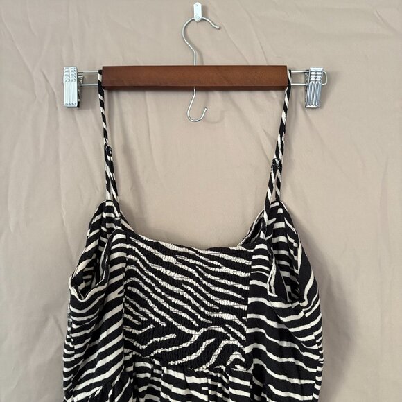 H&M Womens Zebra Print Midi Button Down Spaghetti Strap Dress Size 12 Cozy Smock - Picture 9 of 12